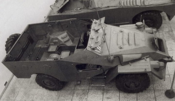 btr40_02.jpg