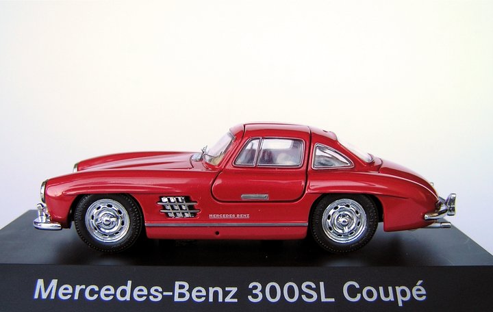 MB 300SL-3.jpg