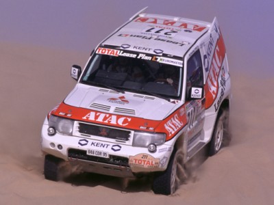 mitsubishi_pajero_evolution_dakar_3.jpg