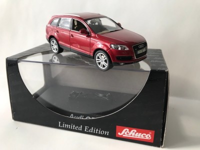 Audi Q7 Schuco1.jpg