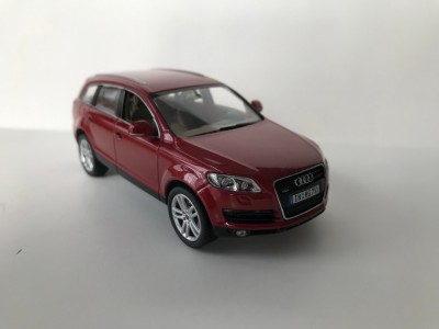 Audi Q7 Schuco2.jpg