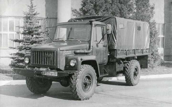 gaz3309p_02.jpg