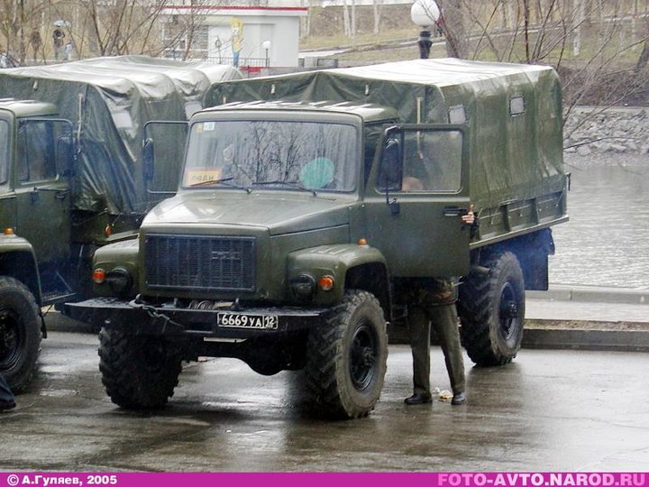 GAZ3308_3.jpg