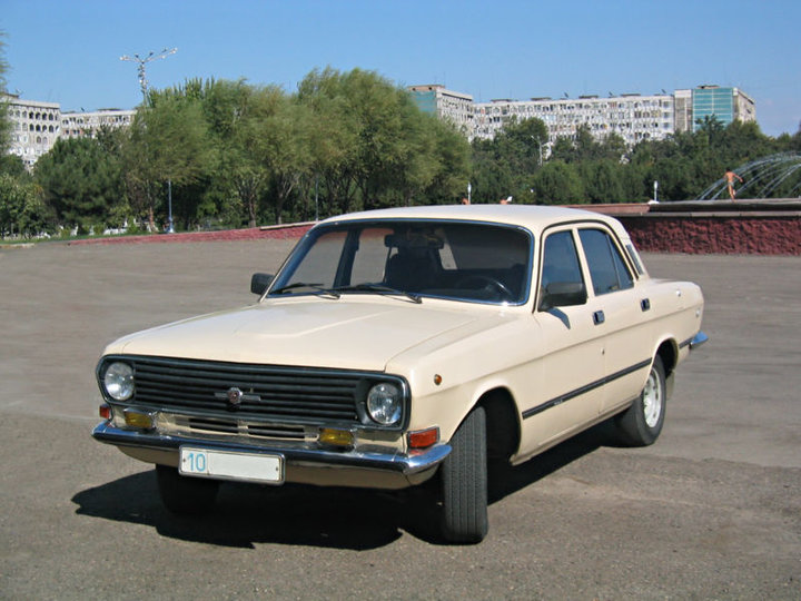 GAZ24-10_8.jpg