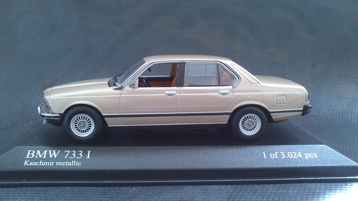 Модель: BMW (E23) 733i<br />Виробник: Minichamps<br />Масштаб: 1/43