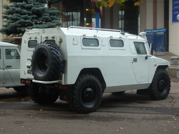 GAZ233036_4.jpg