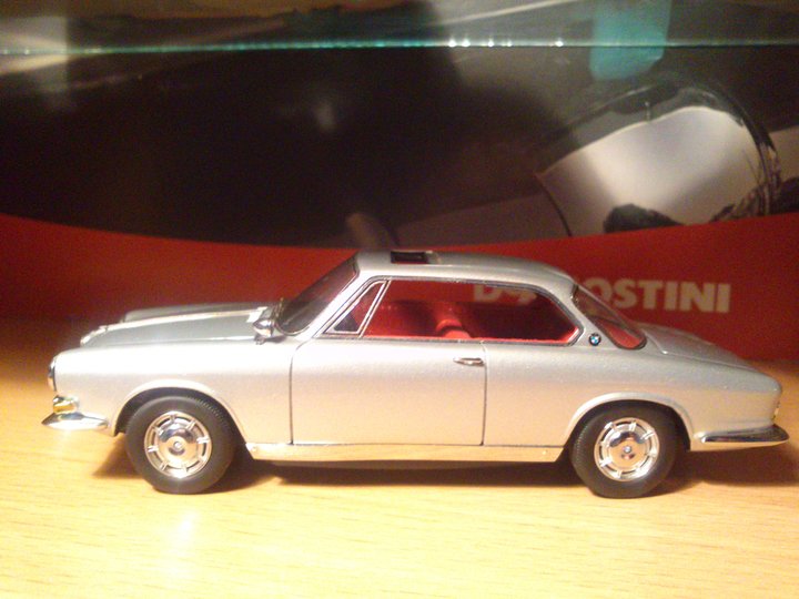 Модель: BMW 3200 CS Bertone<br />Виробник: NEO<br />Масштаб: 1/43