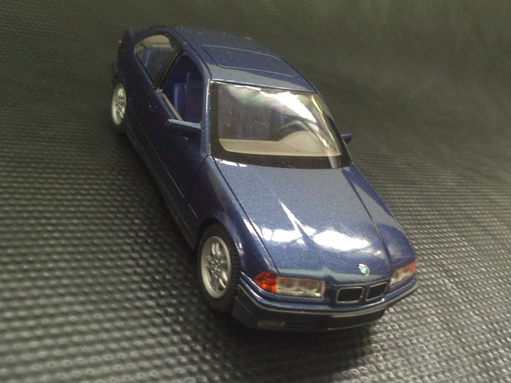 Модель: BMW E36 Compact<br />Виробник: Schuco<br />Масштаб: 1/43