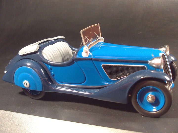 Модель: BMW 315 Roadster<br />Виробник: Schuco<br />Масштаб: 1/43