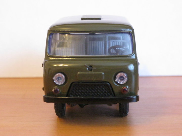 uaz_fermer_f 002.jpg