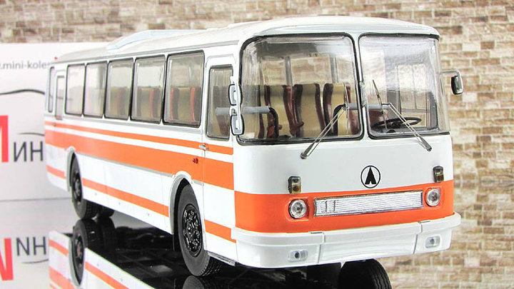 № ЛАЗ-699Р &quot;Турист&quot;<br />Виробник: Classicbus<br />Наклад: 2000 шт. <br />Масштаб: 43