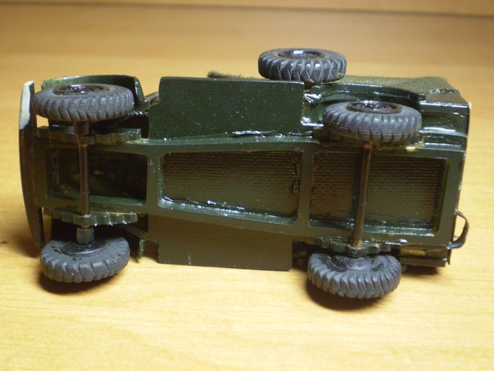 GAZ-69 ruchna dno.jpg