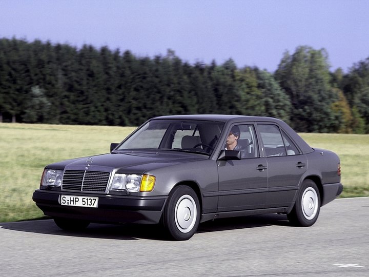 mercedes-benz_200d.jpg