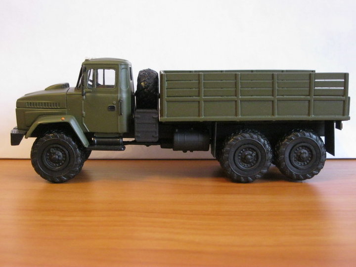 KrAZ6322_f 003.jpg