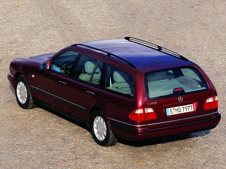 mercedes-benz_e_200_estate_3.jpg