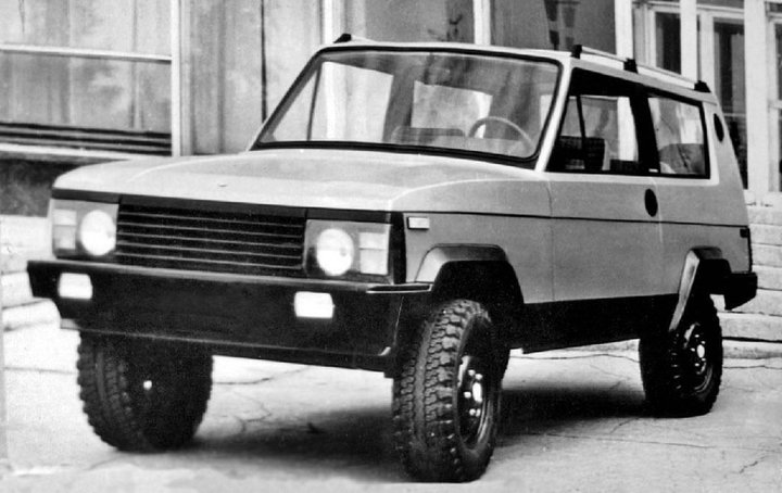 uaz3170_02.jpg