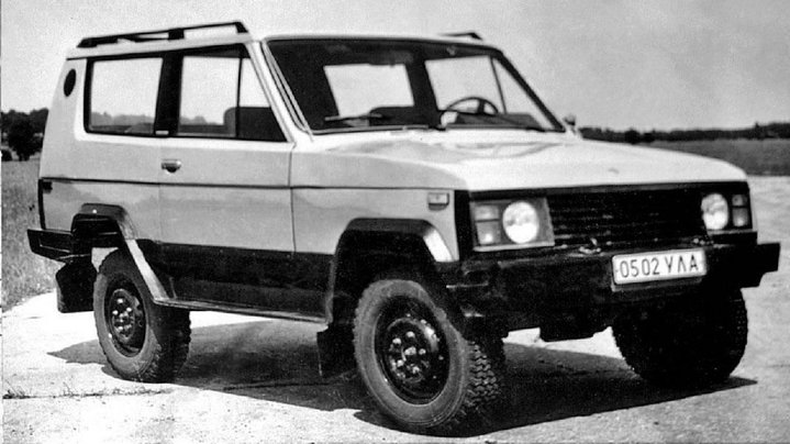 uaz3170_03.jpg