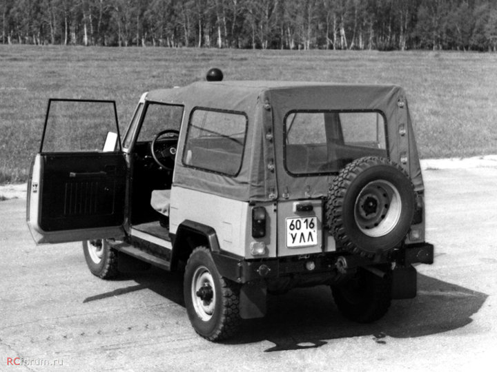 UAZ3171_08.jpg