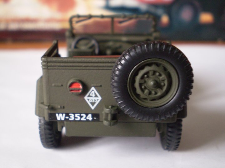 GAZ-67 dupa.jpg