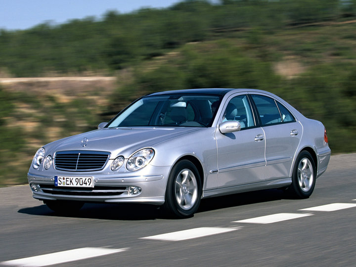 mercedes-benz_e320_1.jpg