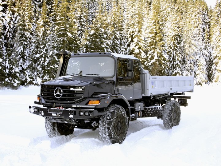 mercedes-benz_zetros_1833_3.jpg