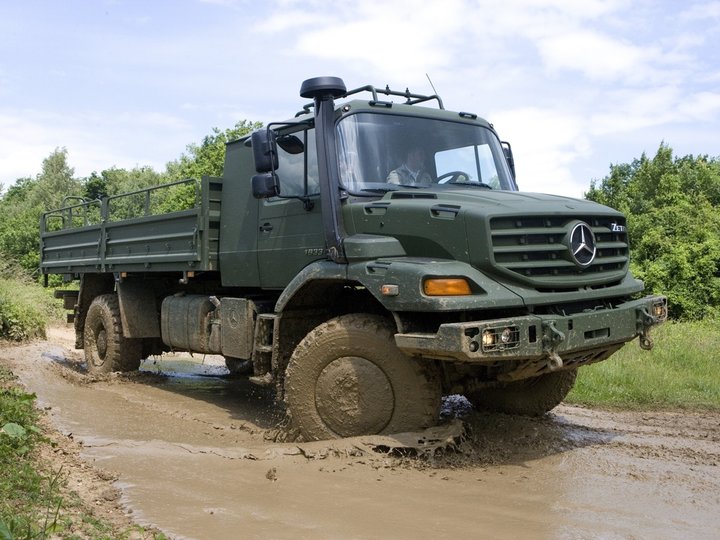 mercedes-benz_zetros_1833_military_truck_1.jpg