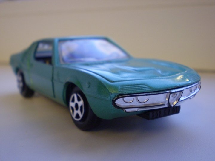 ALFA ROMEO MONTREAL.jpg