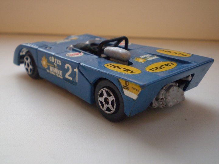 CHEVRON B 23 zad.jpg