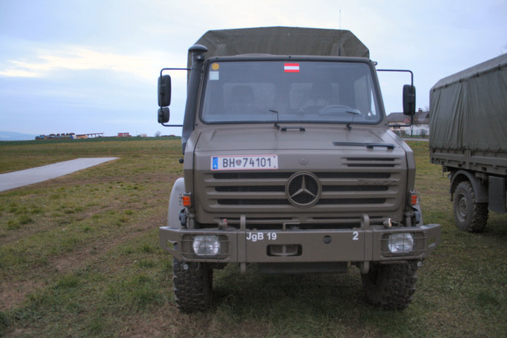 unimog_u4000_04_of_43.jpg