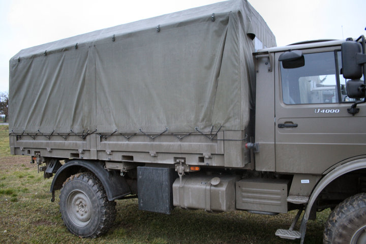 unimog_u4000_11_of_43.jpg