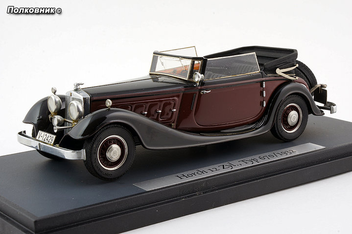 Horch 12 Typ 670 Sportcabriolet 1932.jpg